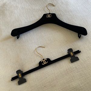 Chanel Hanger Set